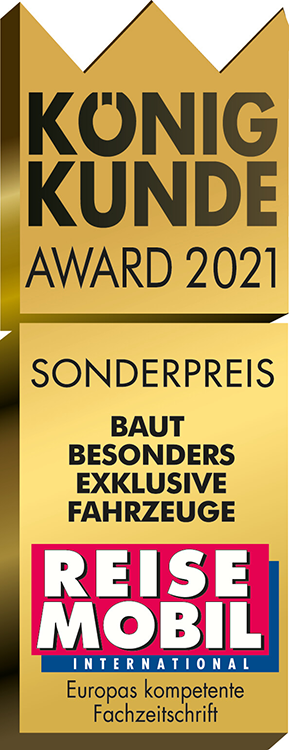 Eine goldene Plakette mit der Aufschrift König Kunde Award 2021 Sonderpreis Baut Besonders Exklusive Fahrzeuge mit dem Logo von Reise Mobil International und dem Untertitel Europas kompetente Fachzeitschrift.
