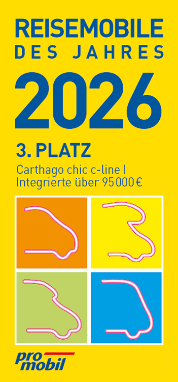 Eine bunte Preisgrafik mit der Aufschrift REISEMOBILE DES JAHRES 2026, 3. Platz, Carthago chic c-line I, Integrierte über 95.000 € mit vier stilisierten Umrissen von Wohnmobilen und dem promobil-Logo am unteren Rand.